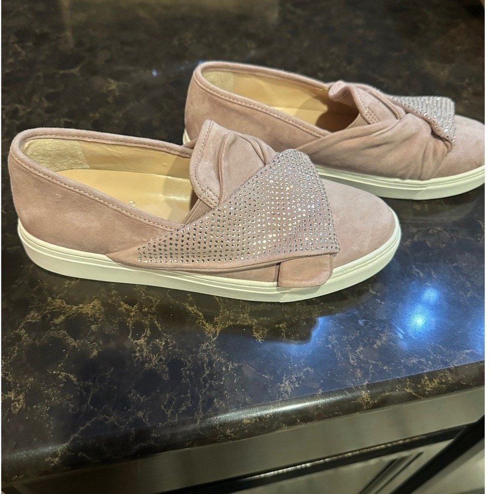 Vince Camuto Barita Blush Pink Suede Rhinestone Bow Slip On Sneakers 7.5 M